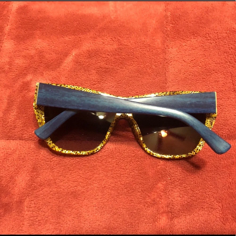 FENDI Fancy Squared Tinted Sunglasses 🕶